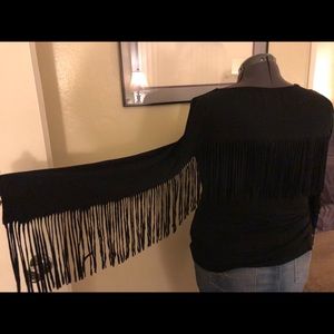 Idyllwind black fringe v-neck pullover shirt